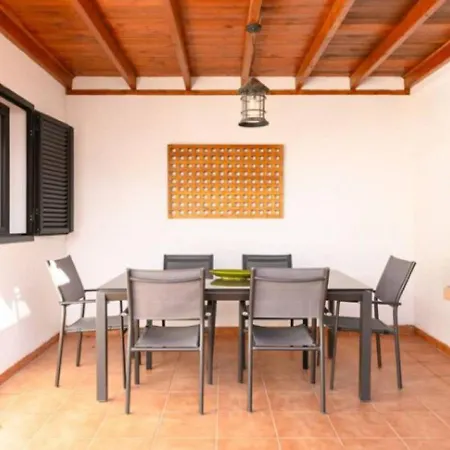 Σπίτι διακοπών Pretty Holiday In Playa Blanca With Private Pool Πλάγια Μπλάνκα