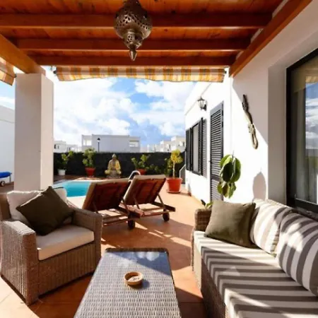 Σπίτι διακοπών Pretty Holiday In Playa Blanca With Private Pool Πλάγια Μπλάνκα