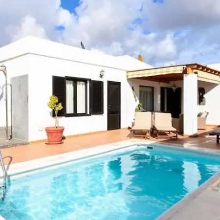 Pretty Holiday In Playa Blanca With Private Pool Σπίτι διακοπών
